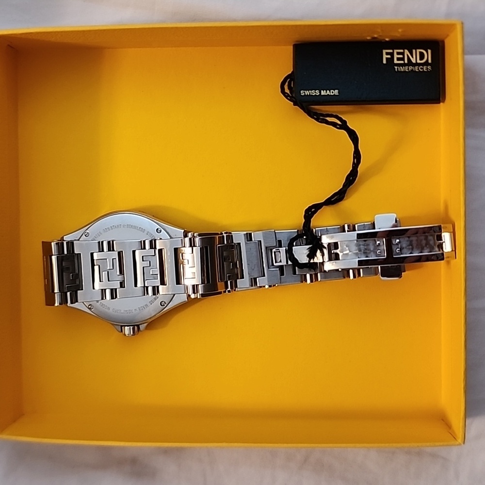 Brand New Fendi watch High Speed 4600M - Picture 6 of 13